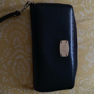 Michael Kors Continental Wallet